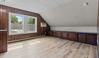 1903 E APPLE CREEK Rd, Appleton, WI 54913