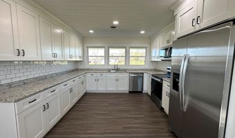 1918 Register Rd, Adel, GA 31620