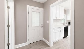1215 Maryland Dr, Albany, GA 31707