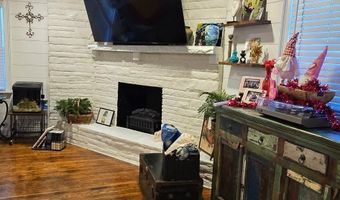 657 4th St NW, Arab, AL 35016