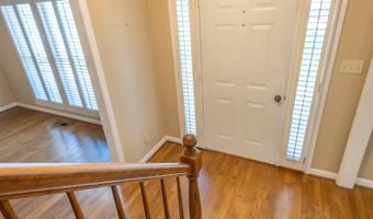 994 COMANCHE Trl, Anniston, AL 36206