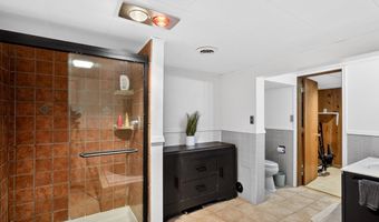 1032 Kingsbury St, Belle Fourche, SD 57717