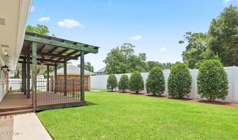 1127 N Monte Blanc Dr, Abbeville, LA 70510