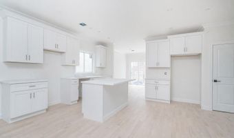 378 Atlantic Ave, Staten Island, NY 10305