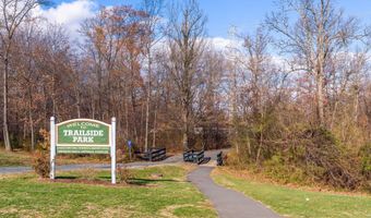 20419 CHARTER OAK Dr, Ashburn, VA 20147