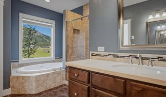 216 COLUMBINE St, Alpine, WY 83128