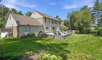 7556 PEPPERELL Dr, Bethesda, MD 20817