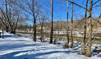 6033 Siemon Rd, Batesville, IN 47006