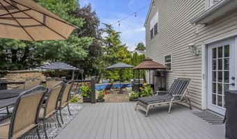6 Surle Ct, Bayville, NJ 08721