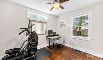 1120 Meadow Ln, Charlotte, NC 28205