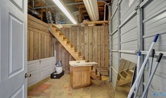 1214 N Jefferson St, Athens, AL 35611