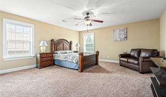 662 BANBURY St, Auburn, AL 36832