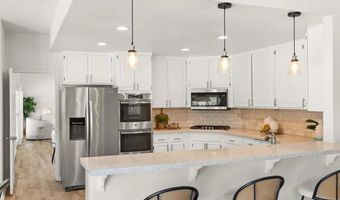 2084 Roberts Pl, Escondido, CA 92029