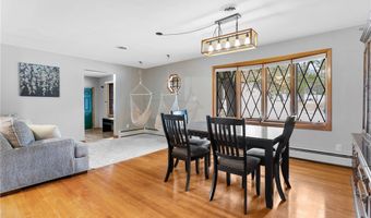 193 Fairway Dr, Akron, OH 44333