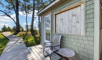 104 N BAY Dr, Dover, DE 19901