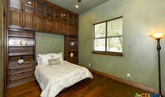 464 Paradise Hls, New Braunfels, TX 78132