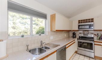 1011 Williamsburg Cir, Warwick, RI 02886