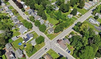 301 Elm St, Bennington, VT 05201