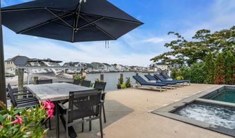 33 Amherst Dr, Bayville, NJ 08721