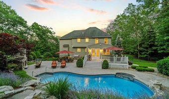 104 Windsor Dr, Auburn, NH 03032
