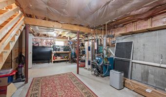 202 Cherry Valley Rd, Alton, NH 03810