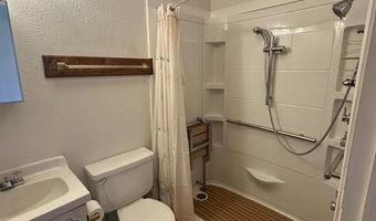 1013 Peachtree Cir, Alpine, TX 79830