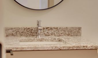 725 Courtyard Ct, Ashland, NE 68003