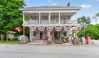 899 E Shore Dr, Adirondack, NY 12808