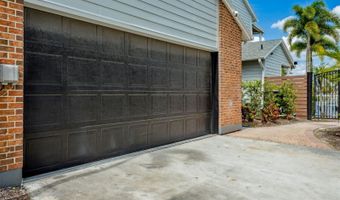 769 KINGSTON Ct, Apollo Beach, FL 33572