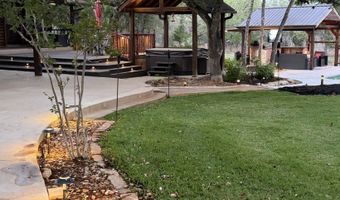 828 SHADY GROVE Ln, Adkins, TX 78101
