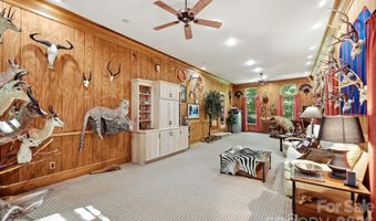 17532 Efird Rd, Albemarle, NC 28001