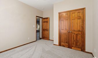 214 Hillside Dr, Baldwin City, KS 66006