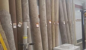 636 N Main St, Ottawa, KS 66067