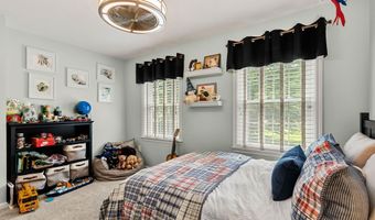 9 Cherry Ln, Bedford, NH 03110