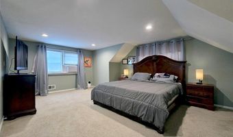 202 Pleasant Ave, Bergenfield, NJ 07621