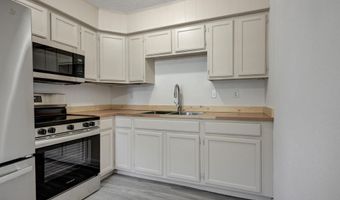 238 E 21st St, Baxter Springs, KS 66713