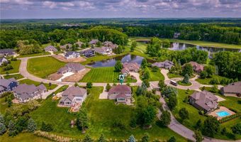 435 Dunwoody Dr, Aurora, OH 44202