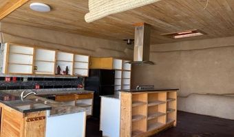 97 Calle Conejo, Arroyo Hondo, NM 87513