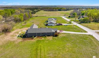 3673 Stewart Farm Rd, Wamego, KS 66547