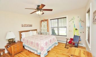 50 Kathryn Ln, Bangor, ME 04401