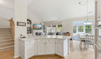 39 Newport St, Barnegat, NJ 08005