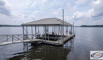 495 Shore Dr, Big Sandy, TN 38221