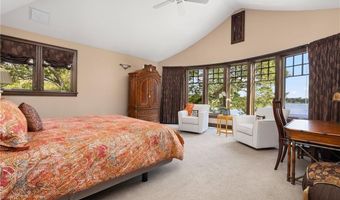 17 Pojac Point Rd, North Kingstown, RI 02852