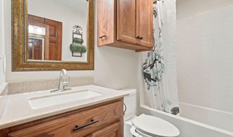 1306 Porter Ave, Aurora, MO 65605