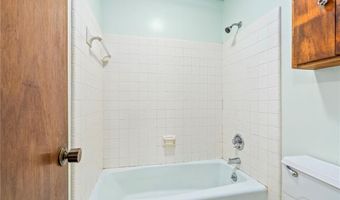 1305 HICKORY Ln, Auburn, AL 36830