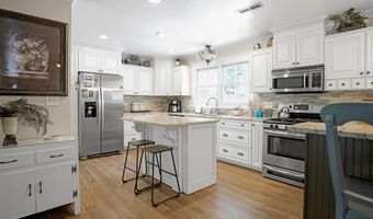 1507 LITTLEBRANDT Dr, Anniston, AL 36205