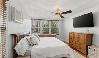 230 School St, Lincoln, RI 02865