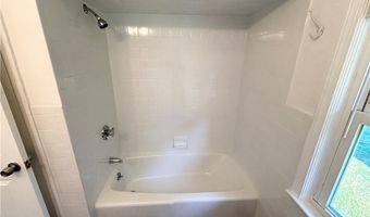 94 Conanicus Rd, Narragansett, RI 02882