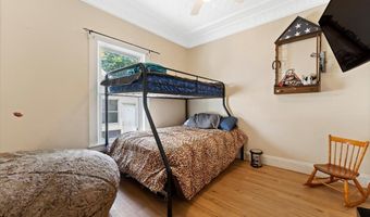 215 Dewey St, Bennington, VT 05201