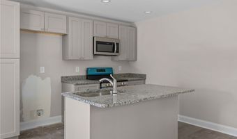 1010 W Saunders Ave, Aberdeen, NC 28315